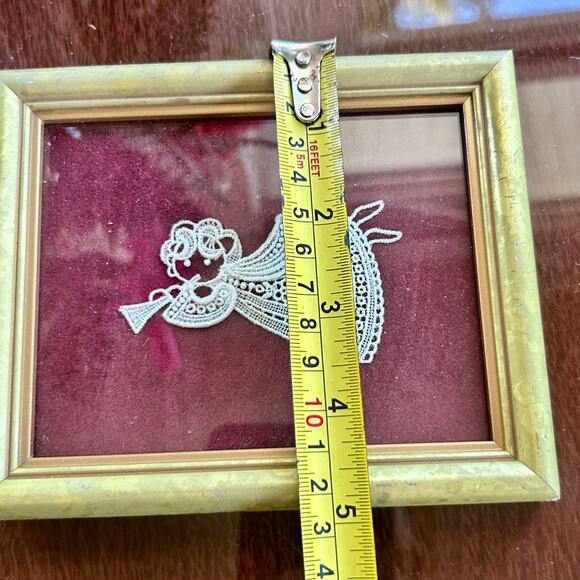 Vintage Framed Embroidered Lace Angel on Fabric in Gold Frame - Picture 8 of 10